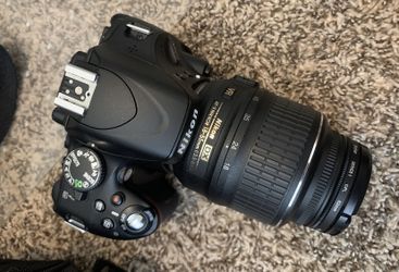 Nikon D5100 DSLR Camera
