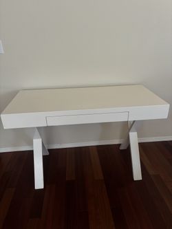 One Drawer Vanity Desk 