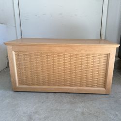Longaberger Woven Panel Hope Chest Minor Wear On Outside Rare Hard To Find