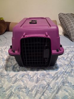 Medium size dog / cat carrier