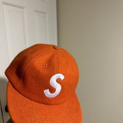 SUPREME HAT (NEW)
