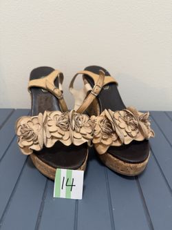 SALE Salpy Wedge Heels Size 7