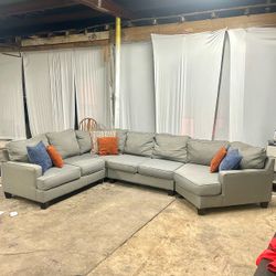 Sectional couch