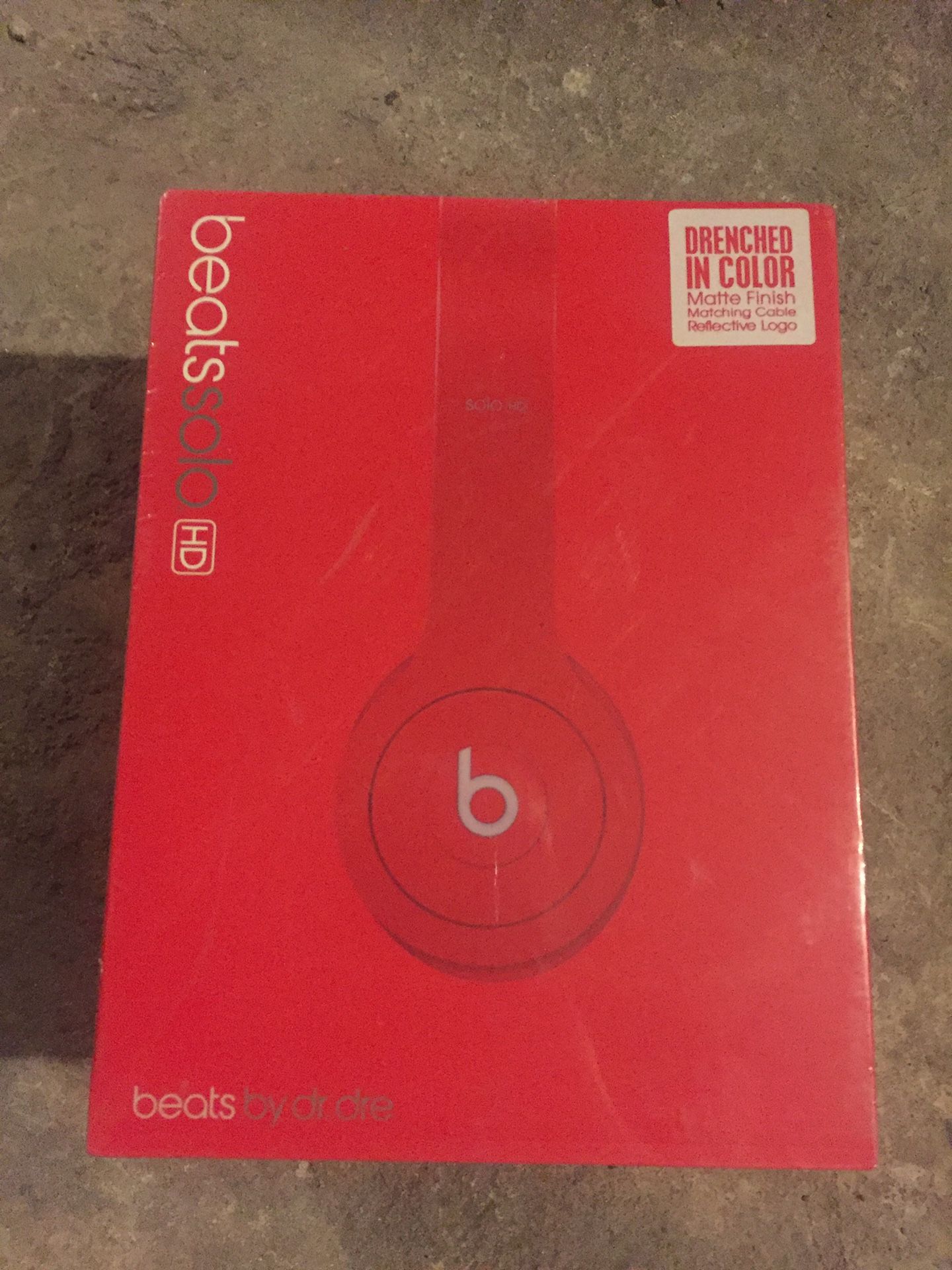Beats Solo red headphones earphones
