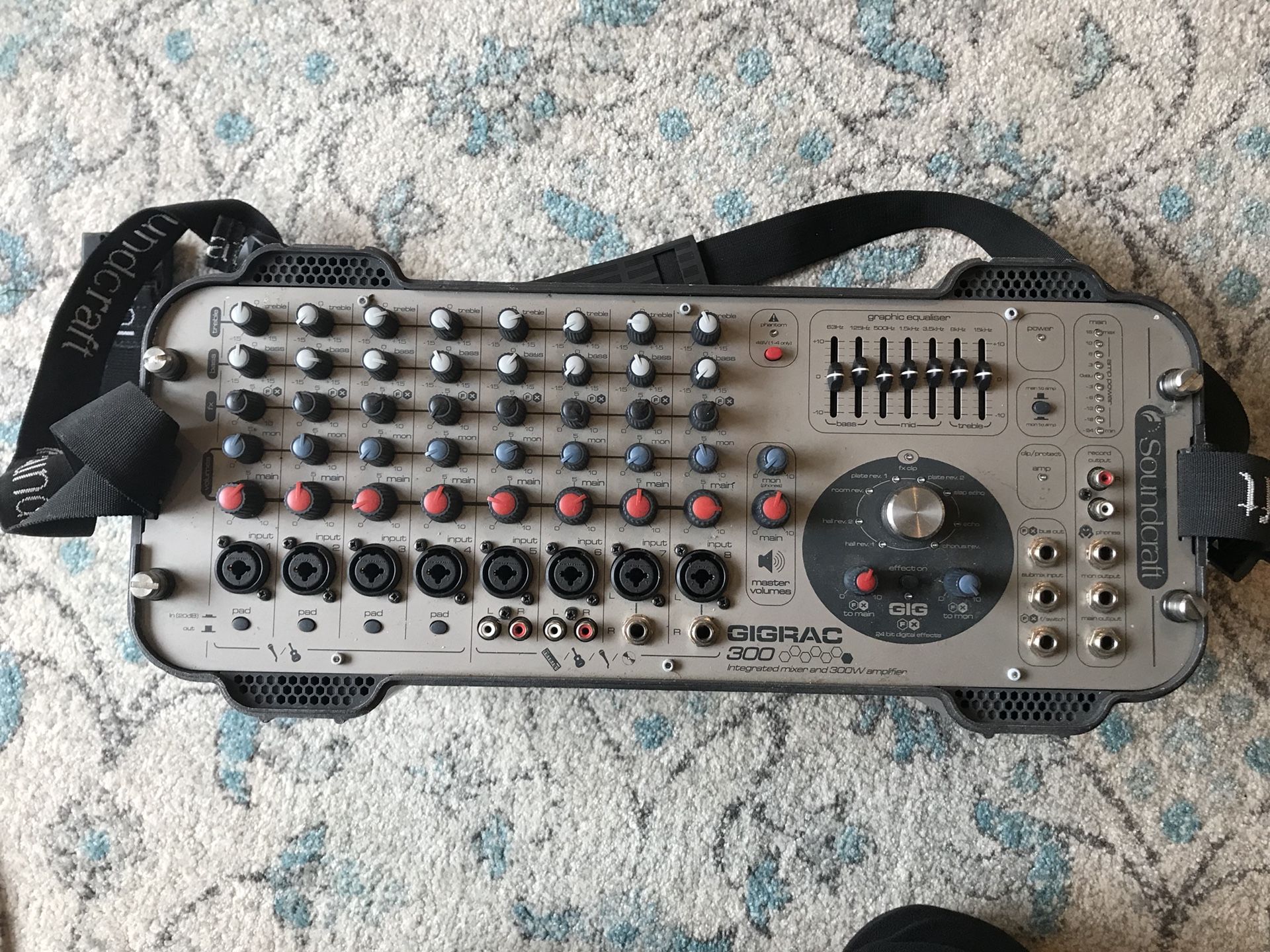 PA system sound board Soundcraft Gigrac 300 Integrated Mixer & 300w Amplifier