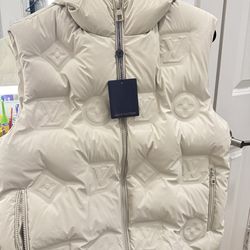 Designer Vest Medium Brandnew