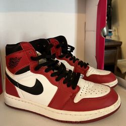 Air Jordan 1 Retro High OG Chicago