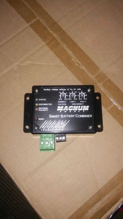 Smart battery combiner