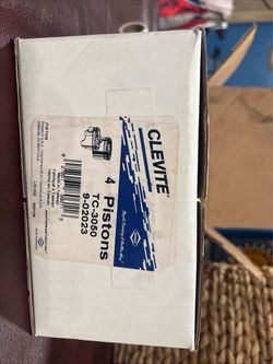 Clevite TC-3050 Pistons Set of 4