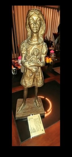 THEODORE DE GROOT statue " GIRL & DOLL"