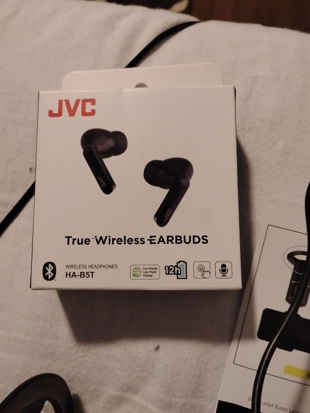 JVC True Wireless Earbuds