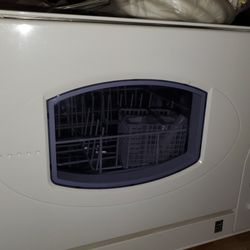 Danby 4 Table Top Dishwasher- New