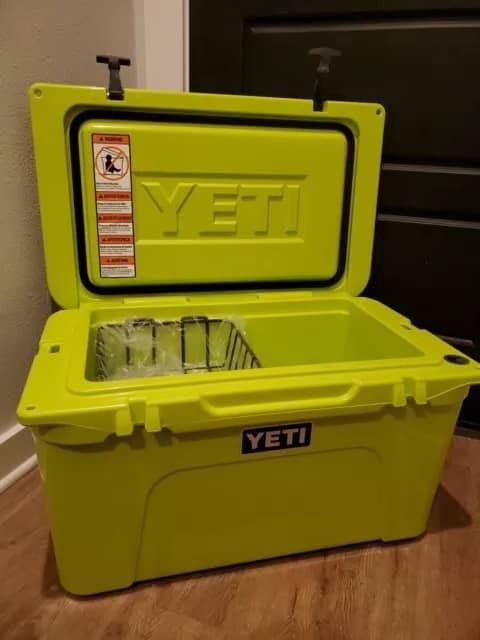 "45" {Yeti} Tundra Cooler "