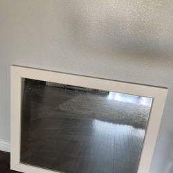White mirror 32Wx26L