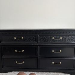 Dresser For Sale 