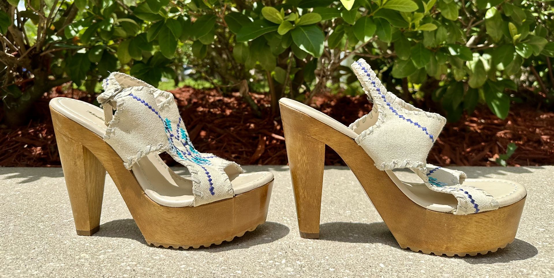 Madison Harding Wooden Platform Sandals Embroidered Heels Size 10 – Never Worn