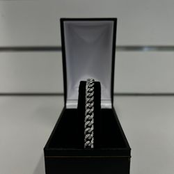 14kt Diamond Curb Bracelet 