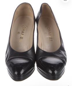 Chanel Black Leather Platform Pumps size 39.5