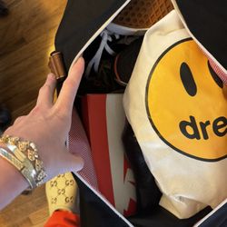 mystery  bag of women’s shoes✨✨ size 6