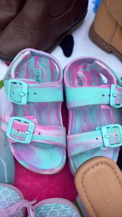 Little girls shoes size 6.7.8