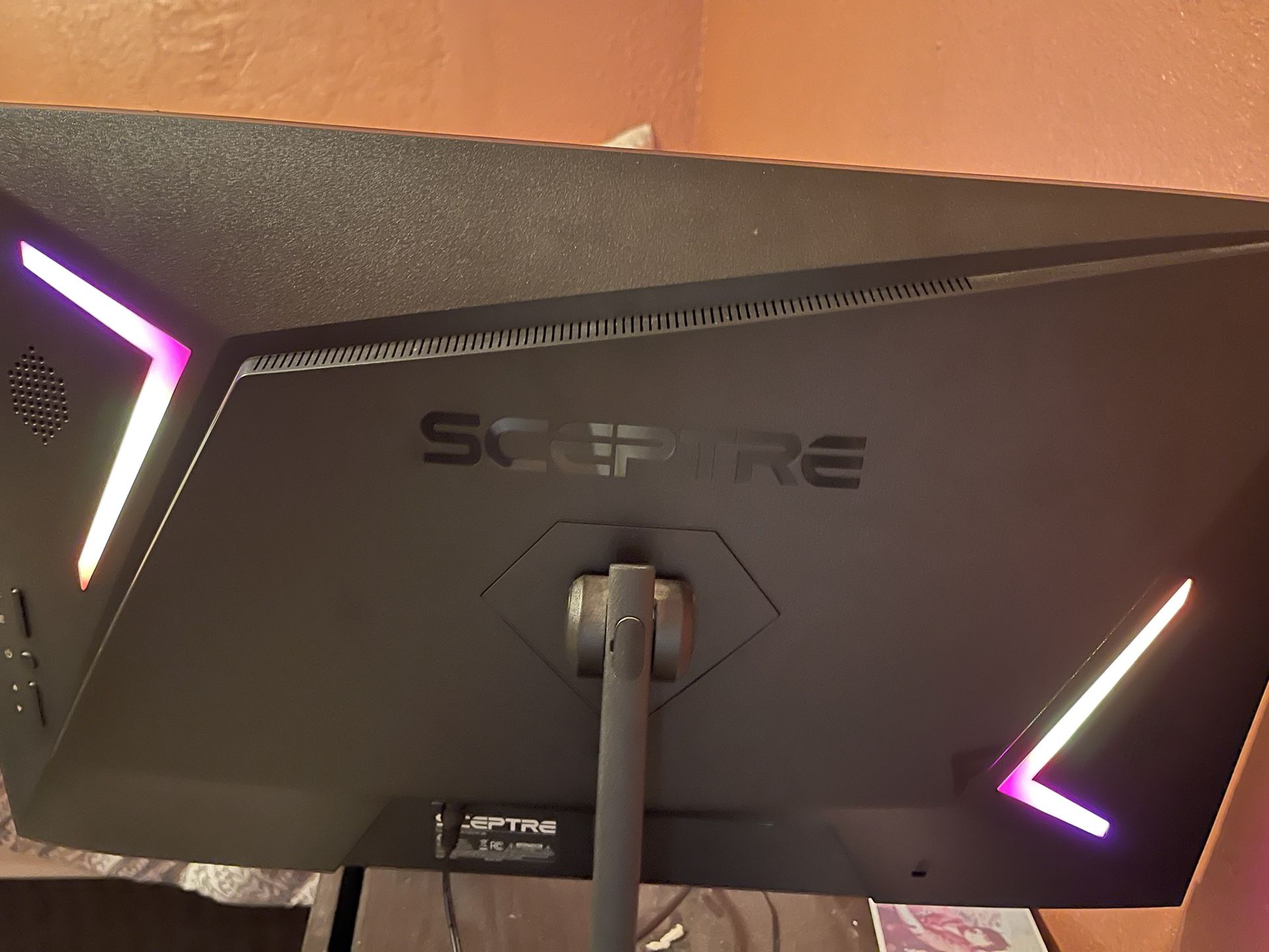 Sceptre 25" Gaming Monitor 1920 x 1080p up to 165Hz 1ms AMD FreeSync Premium HDMI x3 DisplayPort Build-in Speakers, 106% sRGB Machine Black (E255B-FWD