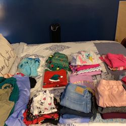 Large Lot Of Girls Clothes Size 10/12 