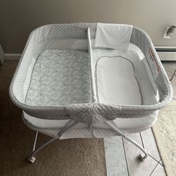 Little folks twin ez fold ultra cheap compact double bassinet by delta children