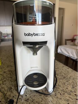 Baby Brezza Formula Pro Advanced Formula Dispenser & Bottle Maker
