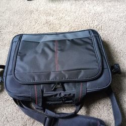 Zip Loptop Bag. With Handle 
