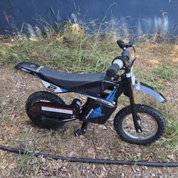 kids Electric dirt bike $180 brand new $180 