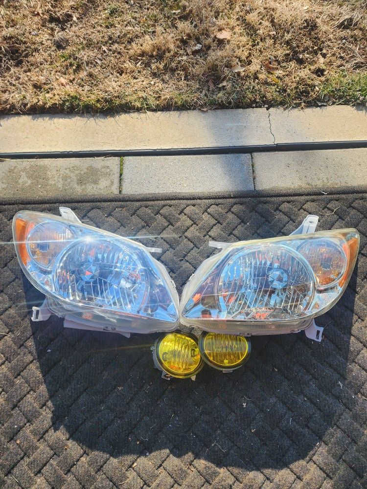Pontiac Vibe Headlights