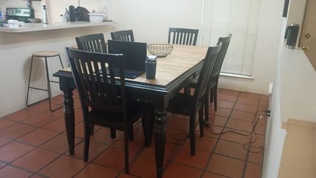Farmhouse Dining Table with 6 Chairs