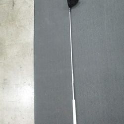 Used Titleist 915D3 8.5 Deg Driver - RH Stiff Flex ( Read the Description )