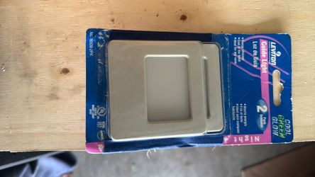 Leviton Guide Light (2-Pack, Cool Green Glow) – New / Unused