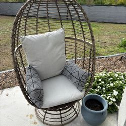 Swivel egg Chair