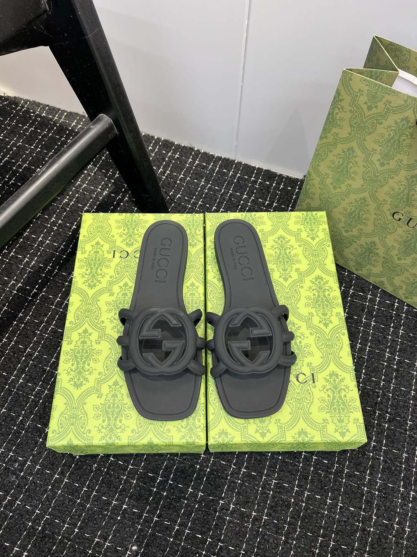 Gucci Women's Jelly Slippers