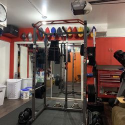 SQUAT RACK/ GYM EQUIPMENT/ BENCH PRESS/ SMITH MACHINE