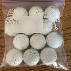 A Dozen Titleist Pro V1 / Pro V1x Golf Balls – Clean – Good Condition