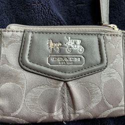 NWT Coach leather and coach print coin purse 