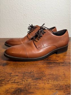 Men’s Sz. 9.5 dress shoes