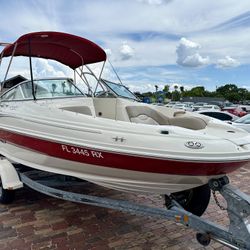 2004 SEA RAY SUNDECK 200