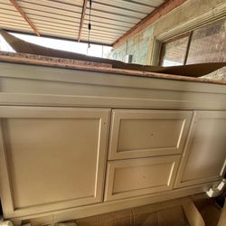 61x22 Restroom Vanity 