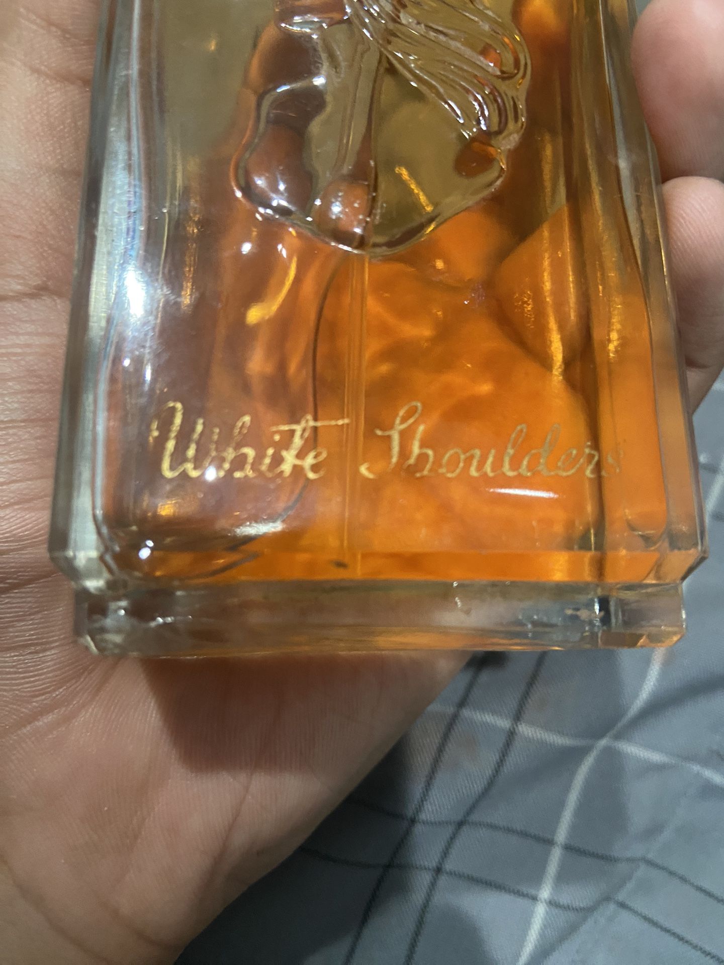 White  Shoulders Perfume