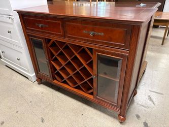 Traditional 13-Bottle Wooden Wine Cabinet