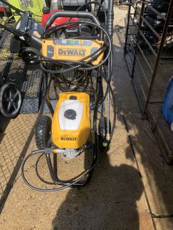 Pressure Washer  (Read Description )