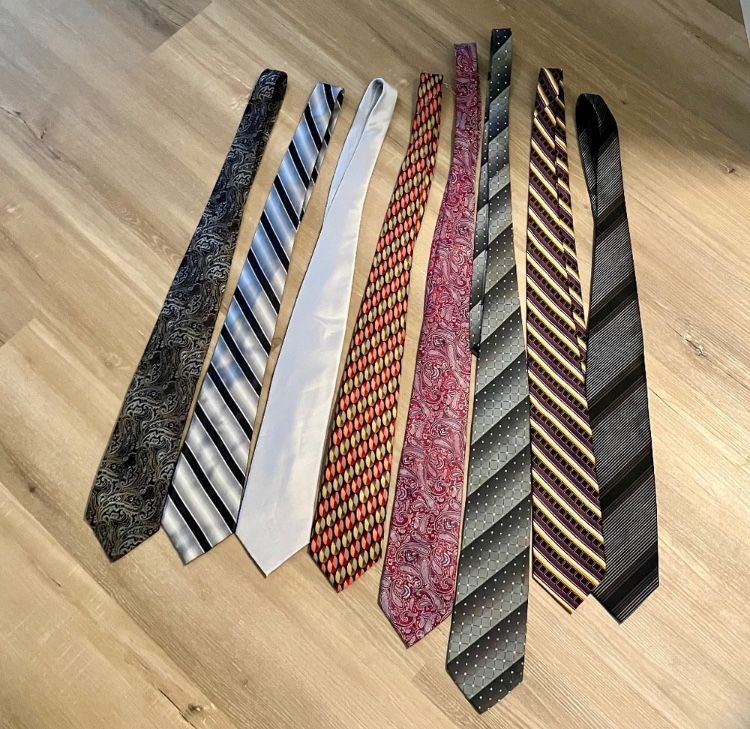 Assorted Brand Men’s Necktie Lot