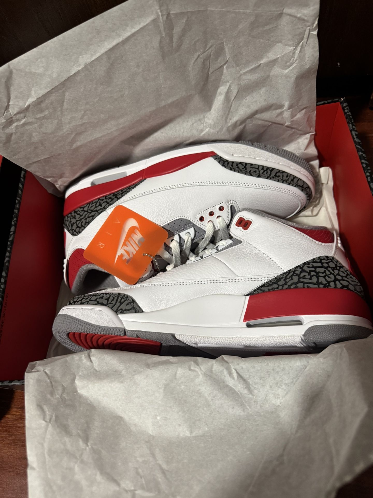 Jordan 3 fire red 9.5M