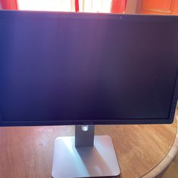Computer Monitors Read Description  