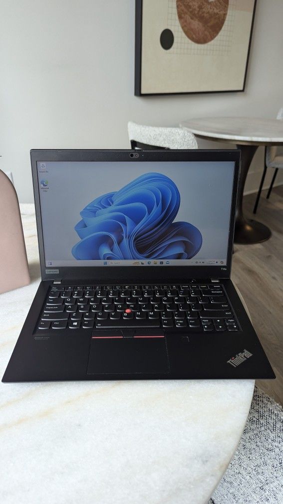 Laptop LENOVO T14S Touchscreen 14"