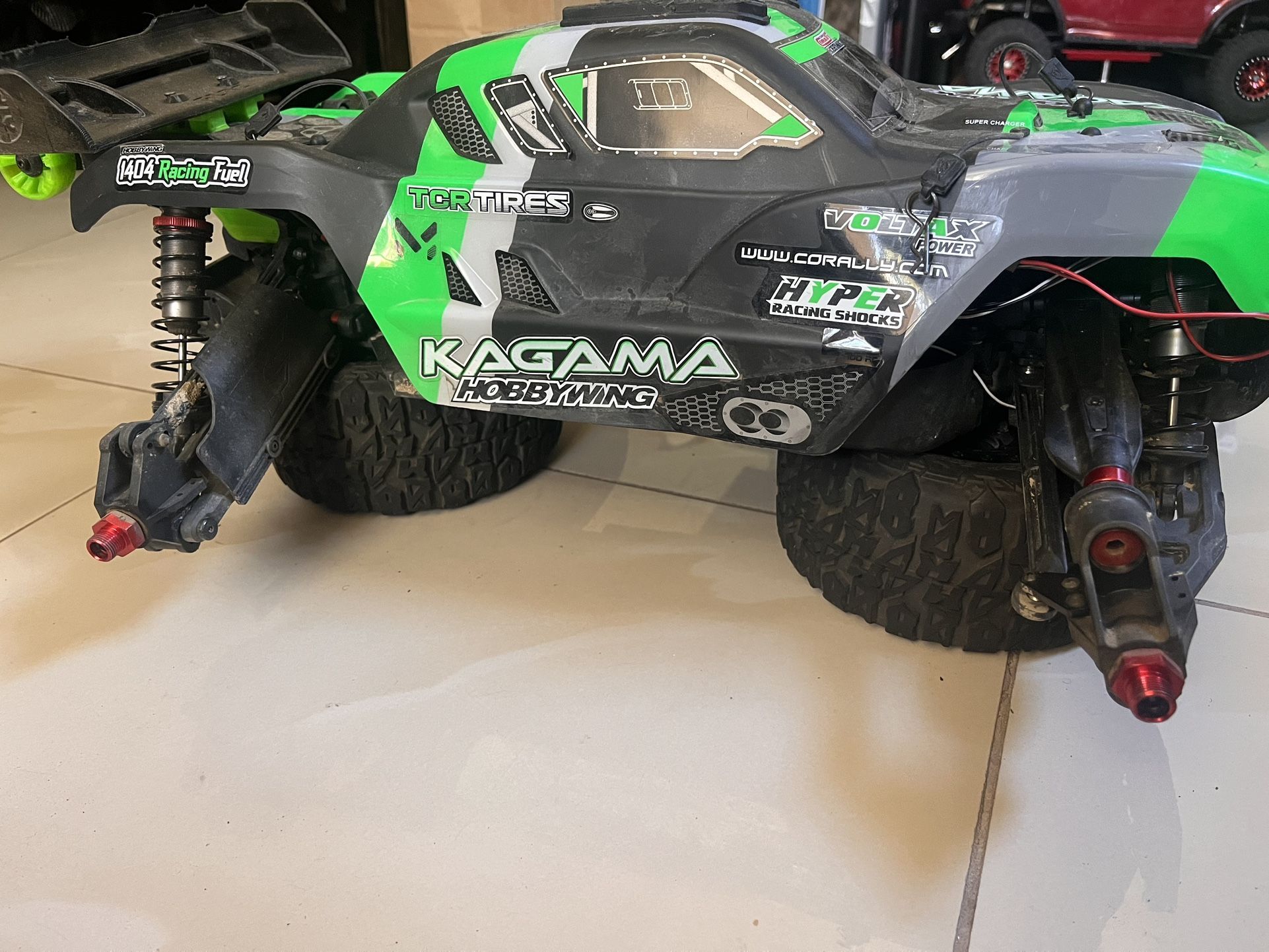 Team Corally Kagama Xp (roller) 6s - 8s. 1/8th Scale